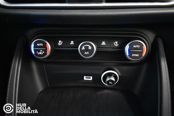ALFA ROMEO Stelvio 2.2 Turbodiesel 160 CV AT8 RWD Business
